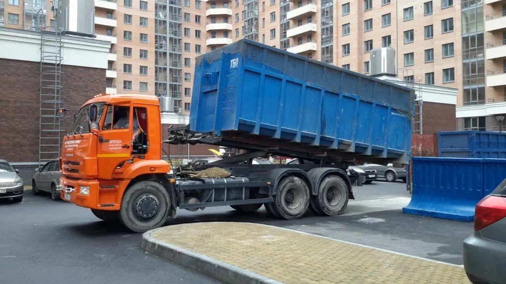 Аренда пухто для вывоза строительного и бытового мусора в Дзержинском в октябре
