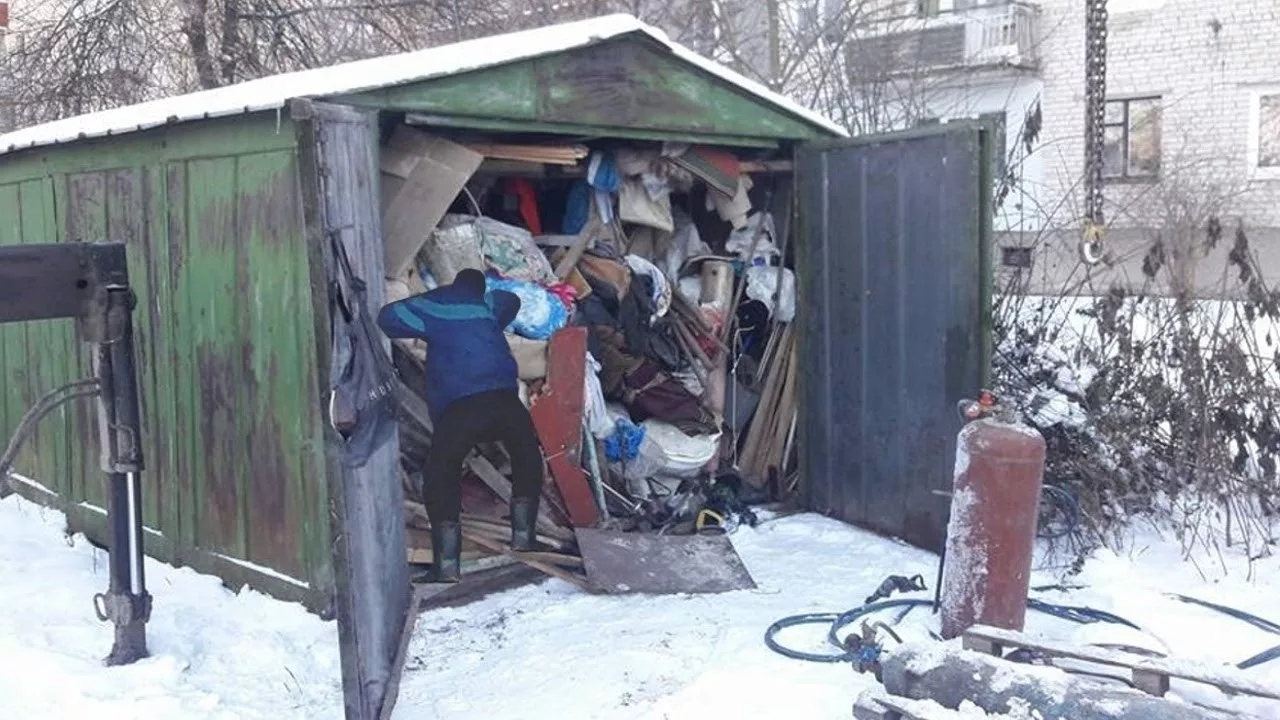 Вывоз мусора из гаража с гарантией чистоты в Дзержинском в октябре