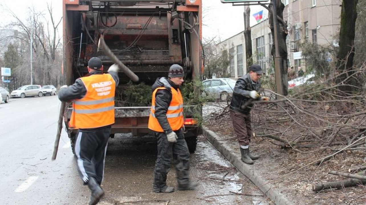 Уборка после стихийного бедствия в Дзержинском от 2917 руб